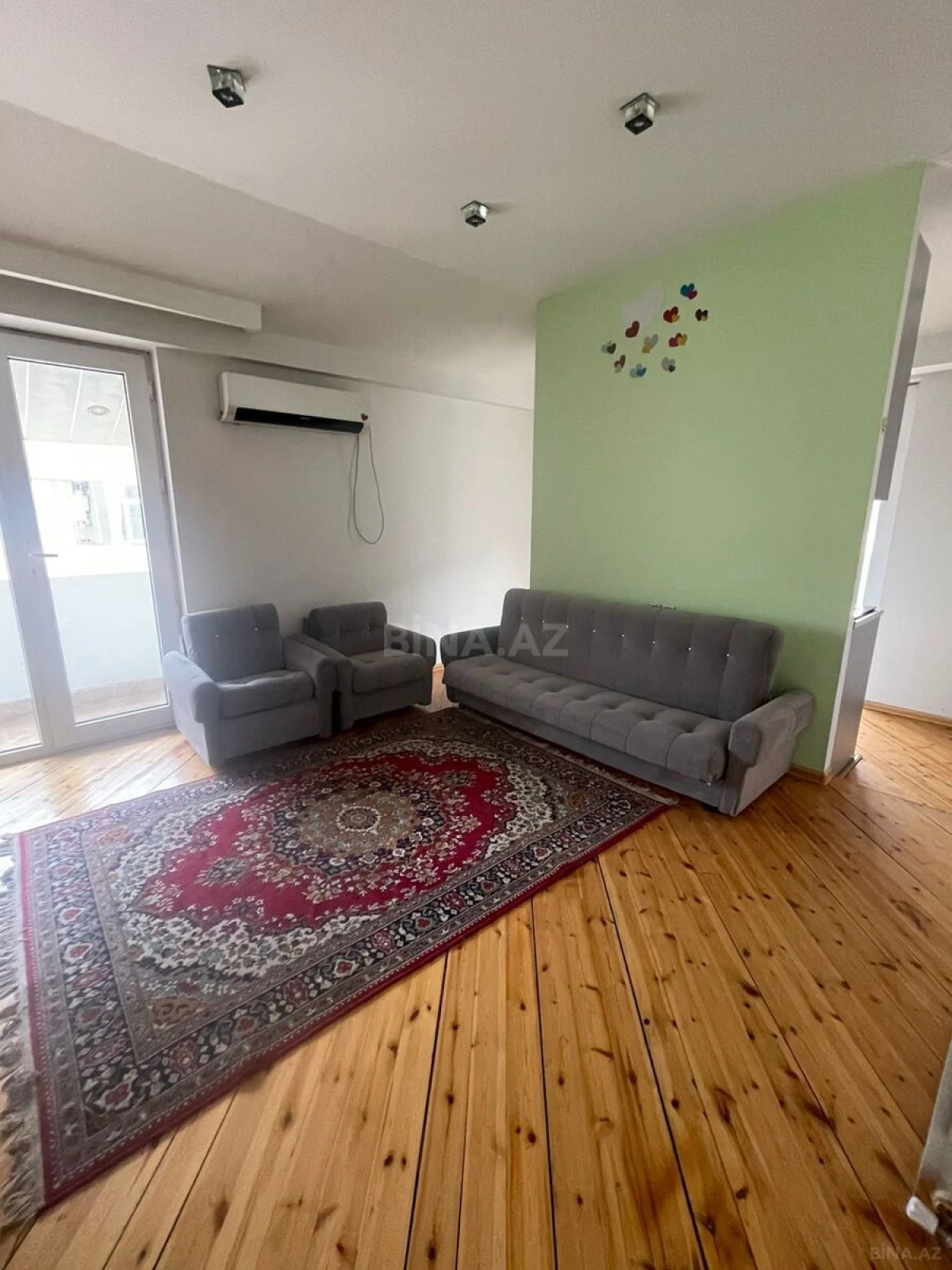 Kirayə verilir 2 otaqlı mənzil 70 m²