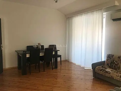 Kirayə verilir 2 otaqlı mənzil 70 m²