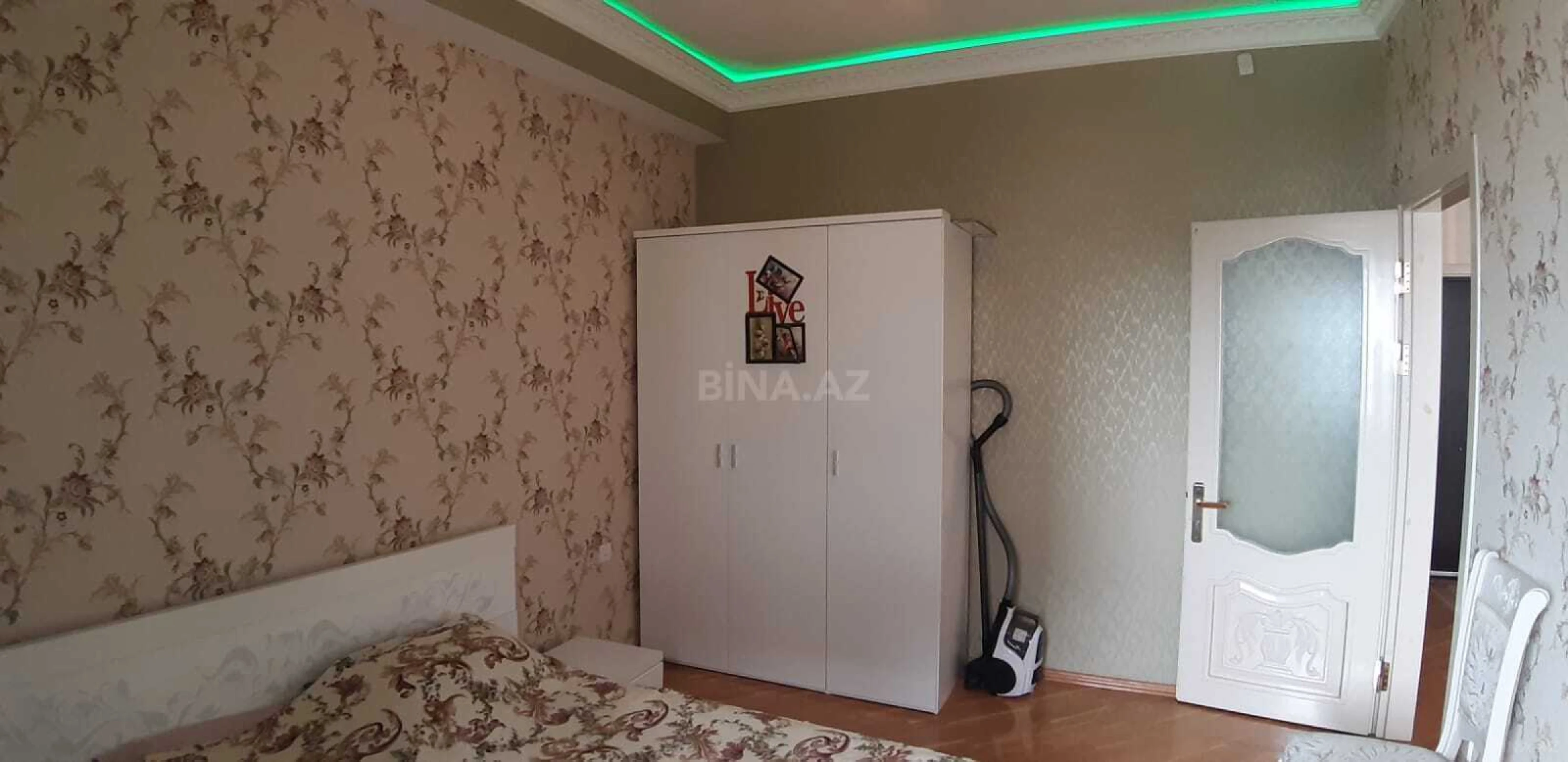 Kirayə verilir 2 otaqlı mənzil 75 m²
