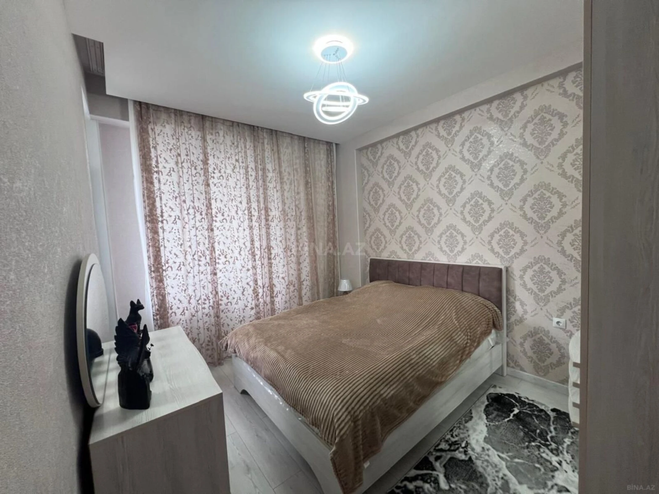 Kirayə verilir 2 otaqlı mənzil 60 m²