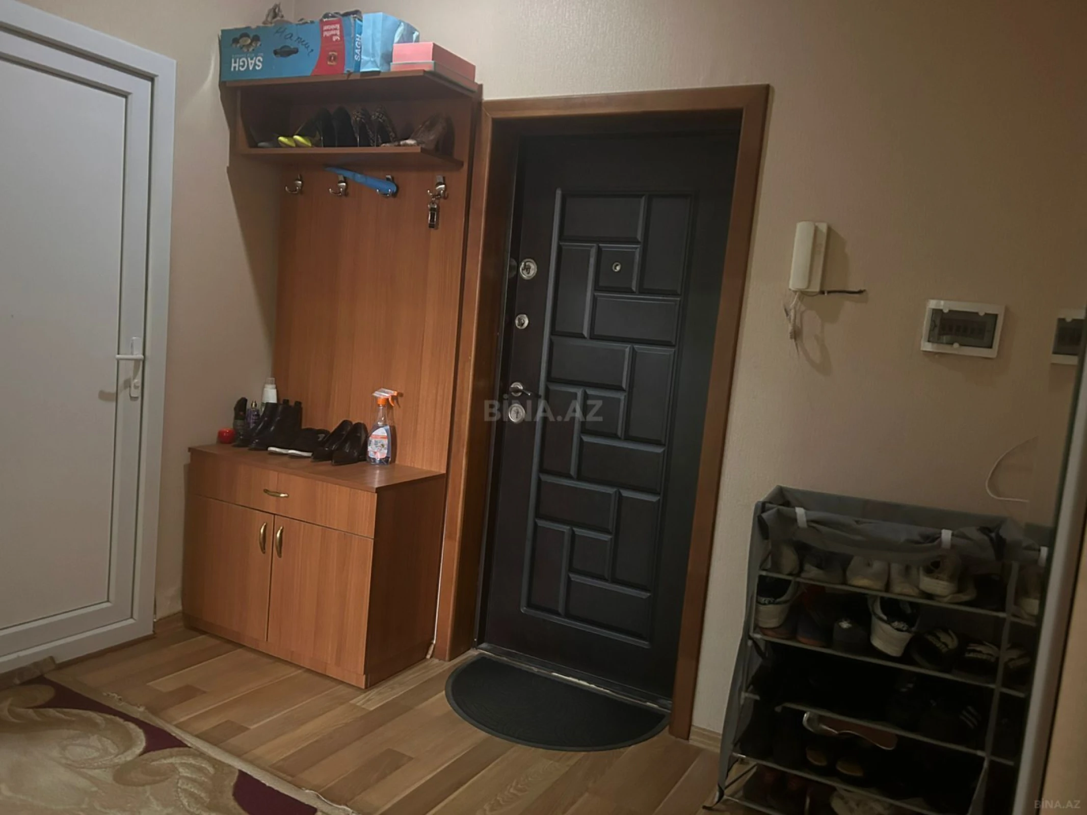 Satılır 2 otaqlı mənzil 70 m²
