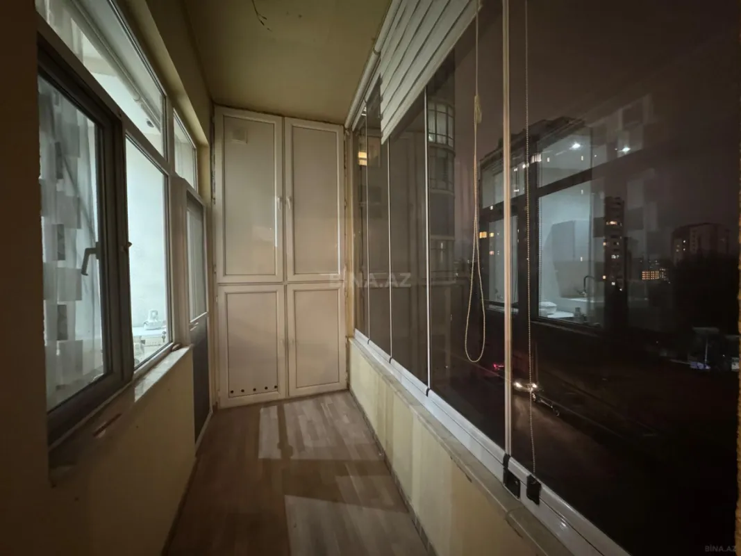 Kirayə verilir 2 otaqlı mənzil 101 m²