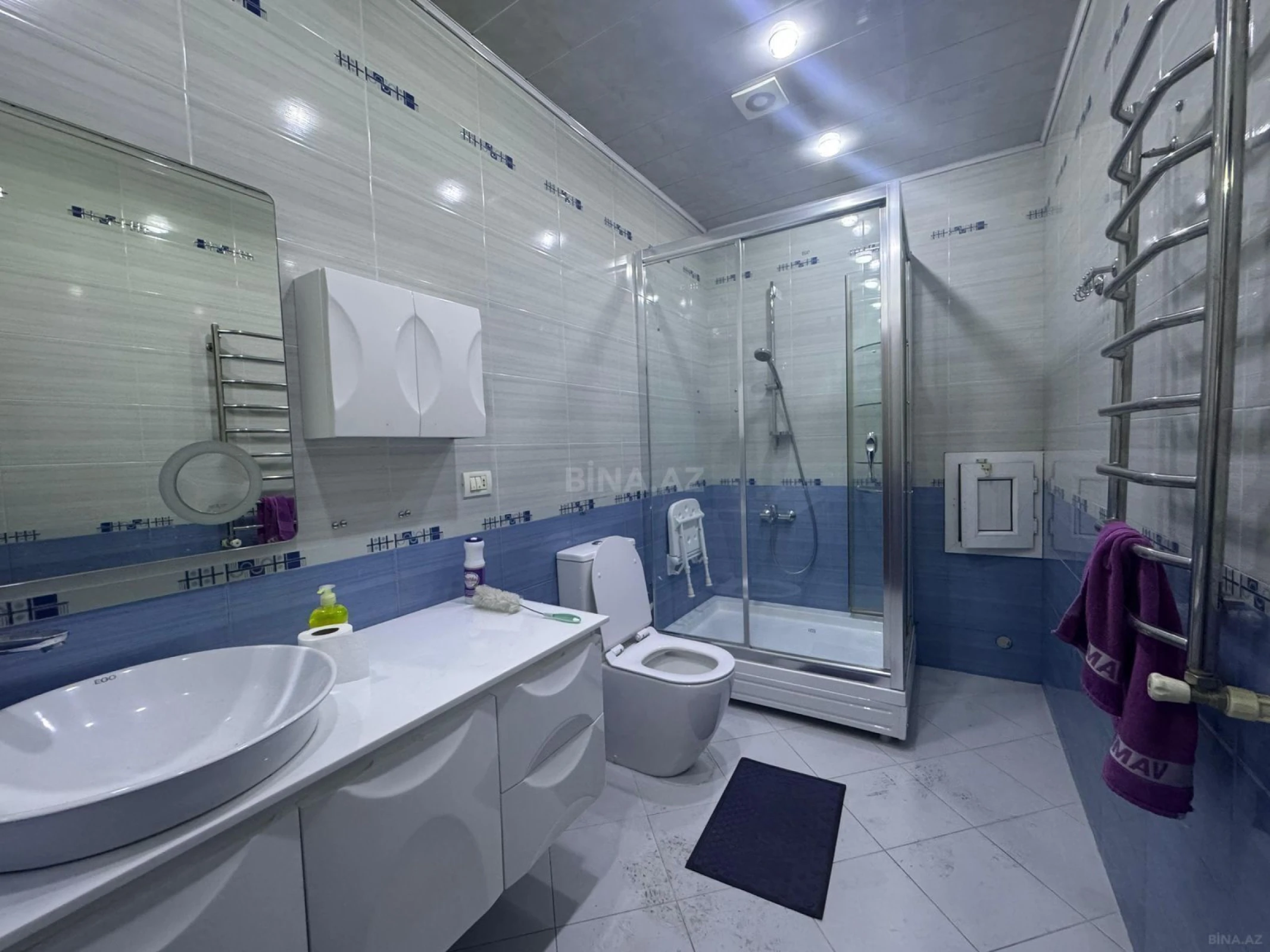 Kirayə verilir 2 otaqlı mənzil 101 m²