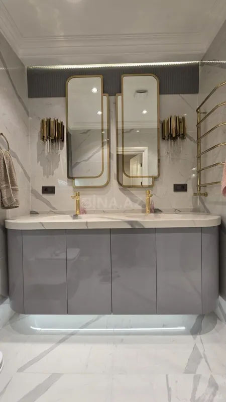 Satılır 2 otaqlı mənzil 98 m²