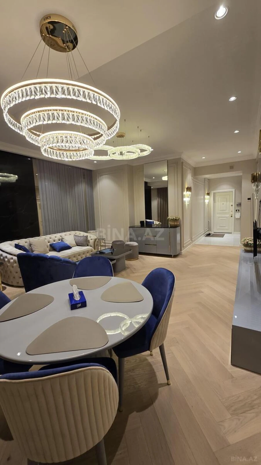 Satılır 2 otaqlı mənzil 98 m²