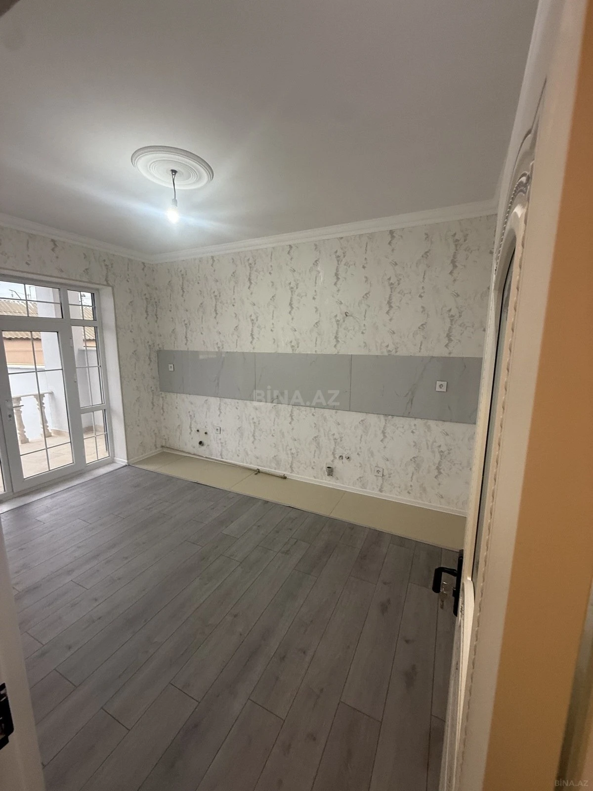 Satılır 4 otaqlı həyət evi 130 m²
