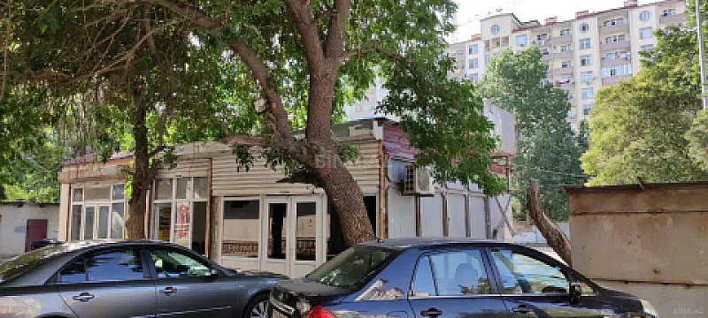 Satılır obyekt 320 m²