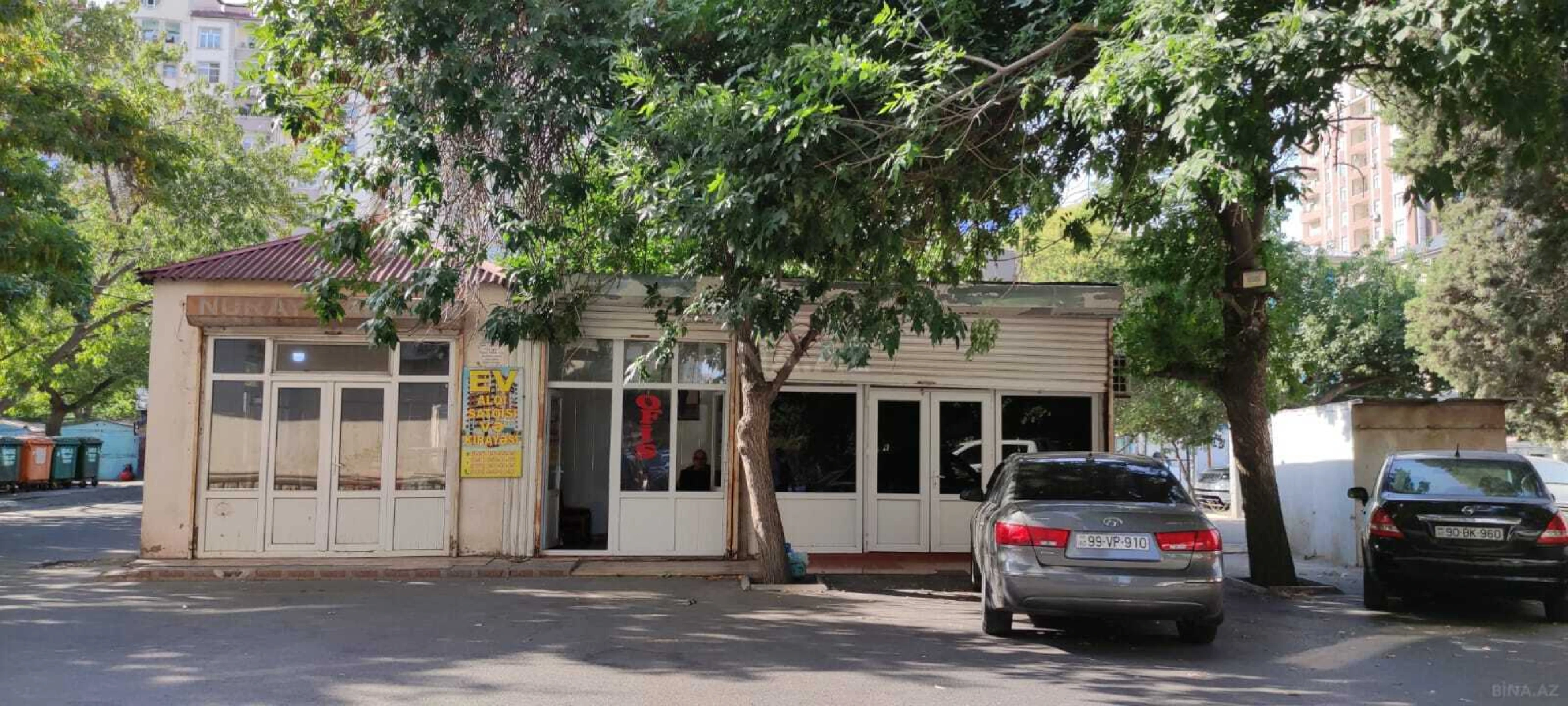 Satılır obyekt 320 m²