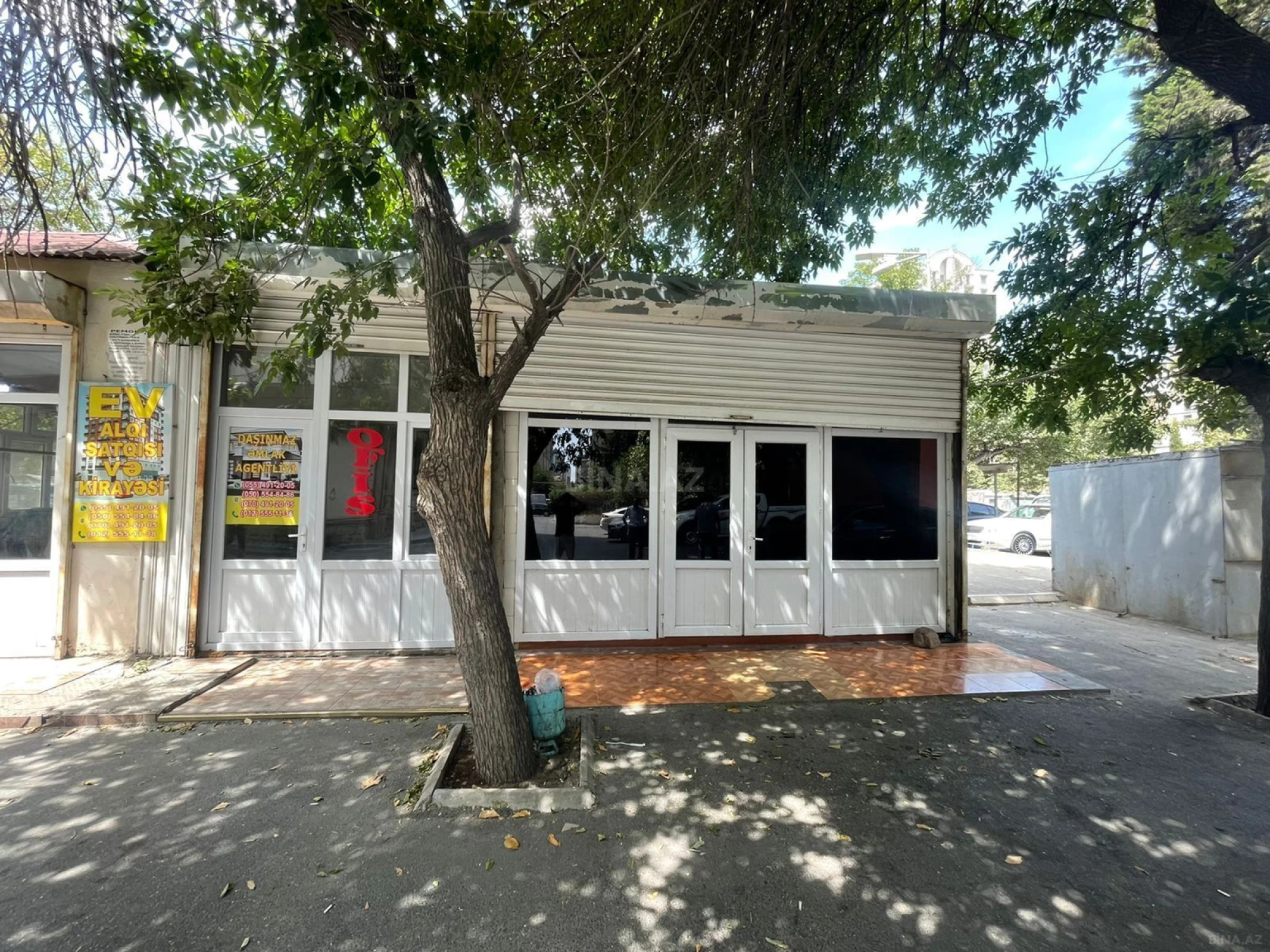 Satılır obyekt 320 m²