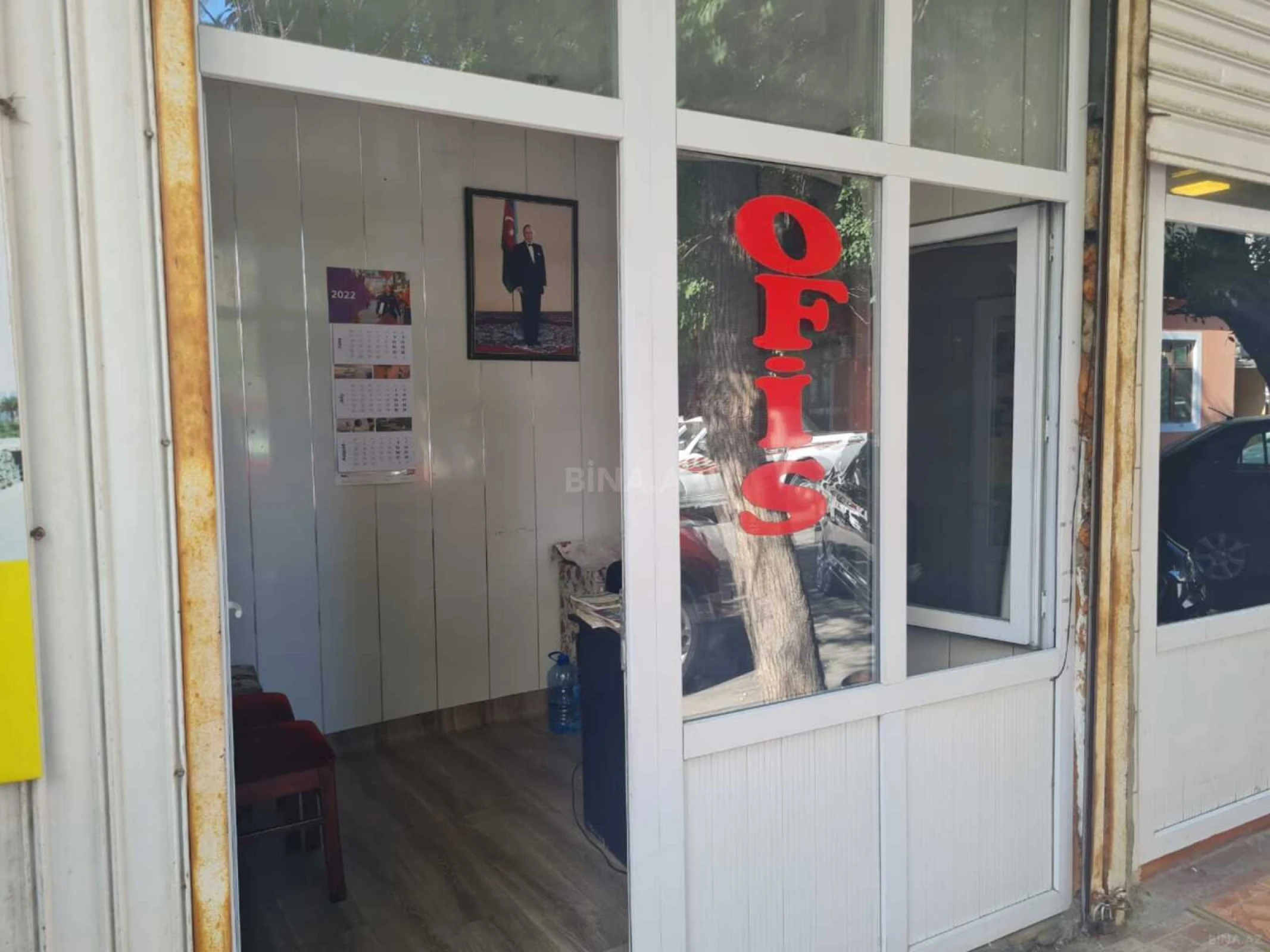 Satılır obyekt 320 m²