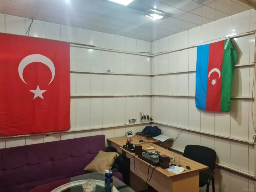 Satılır obyekt 320 m²