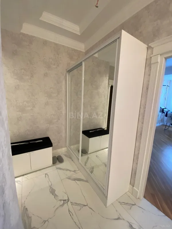 Satılır 3 otaqlı mənzil 110 m²