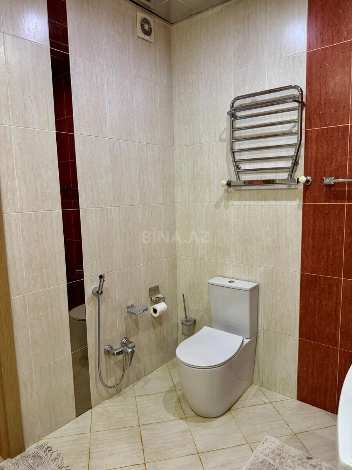 Satılır 3 otaqlı mənzil 140 m²