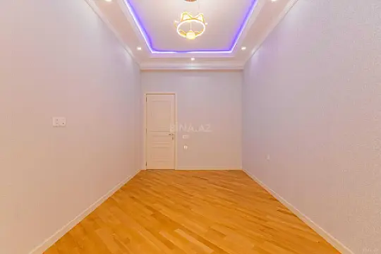 Satılır 3 otaqlı mənzil 102 m²