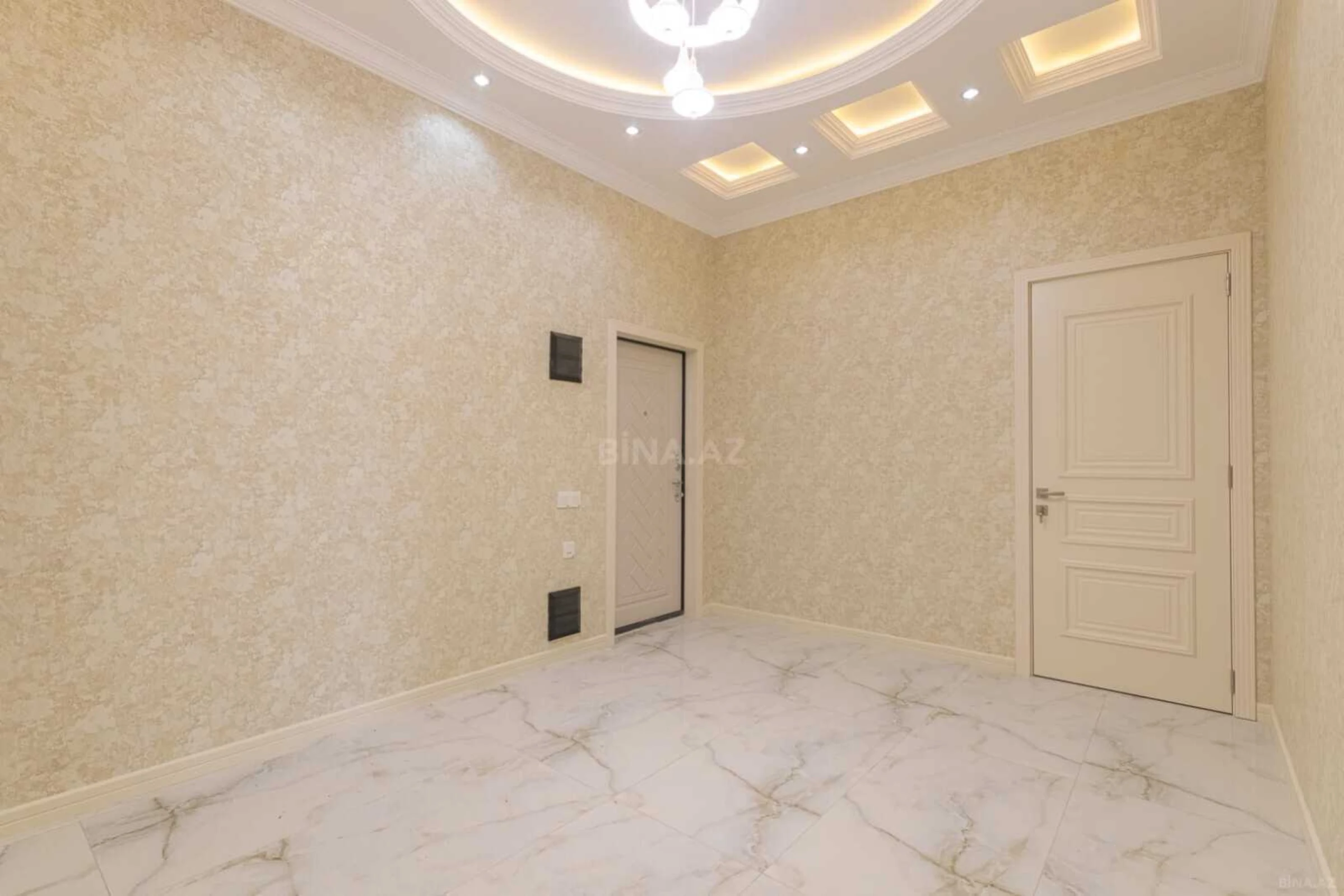 Satılır 3 otaqlı mənzil 102 m²