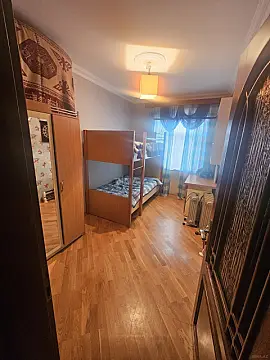 Satılır 3 otaqlı mənzil 76 m²
