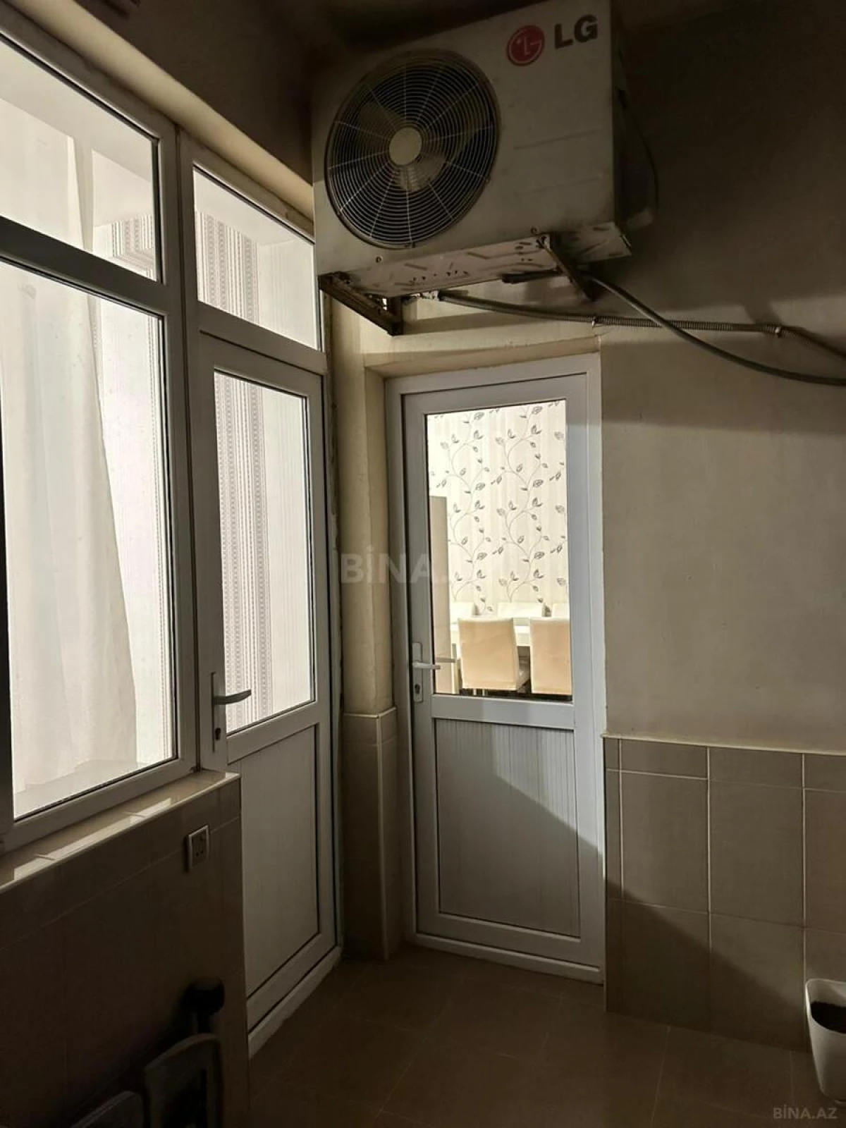 Satılır 3 otaqlı mənzil 130 m²