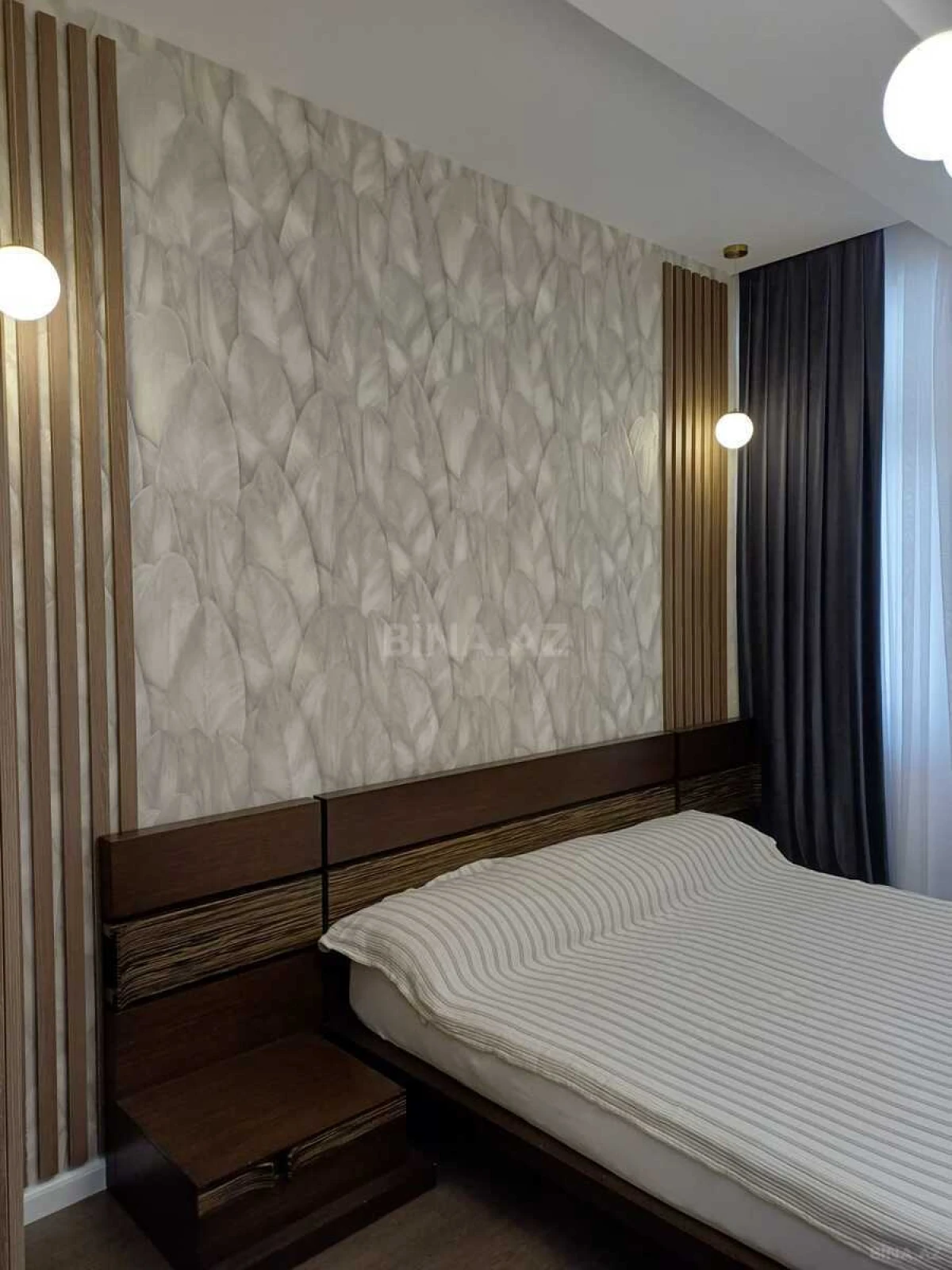 Satılır 2 otaqlı mənzil 75 m²