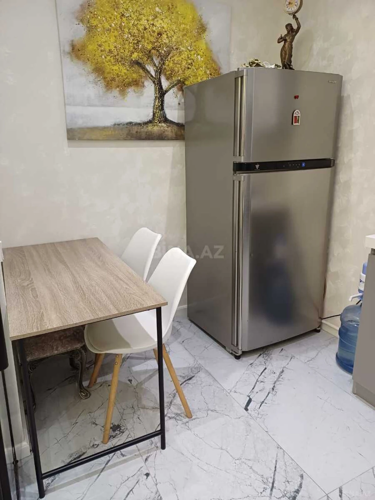 Satılır 2 otaqlı mənzil 75 m²