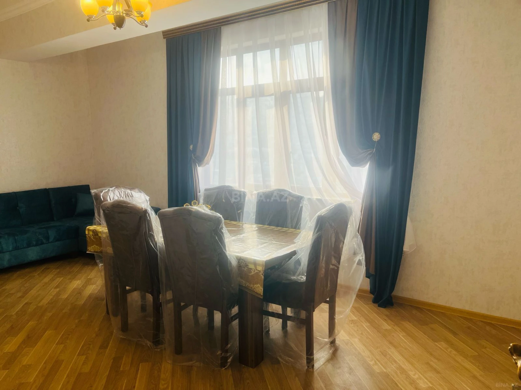 Kirayə verilir 1 otaqlı mənzil 65 m²