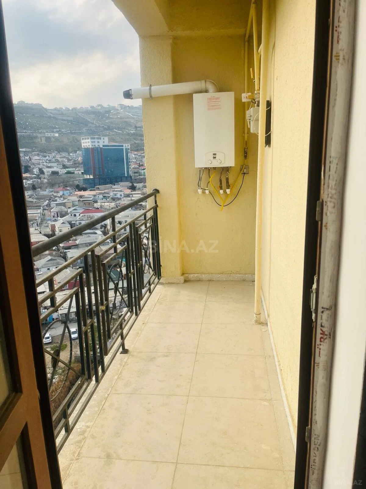Kirayə verilir 1 otaqlı mənzil 65 m²