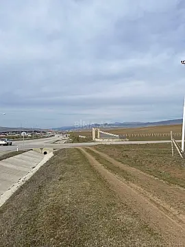 Satılır torpaq sahəsi 600 m²