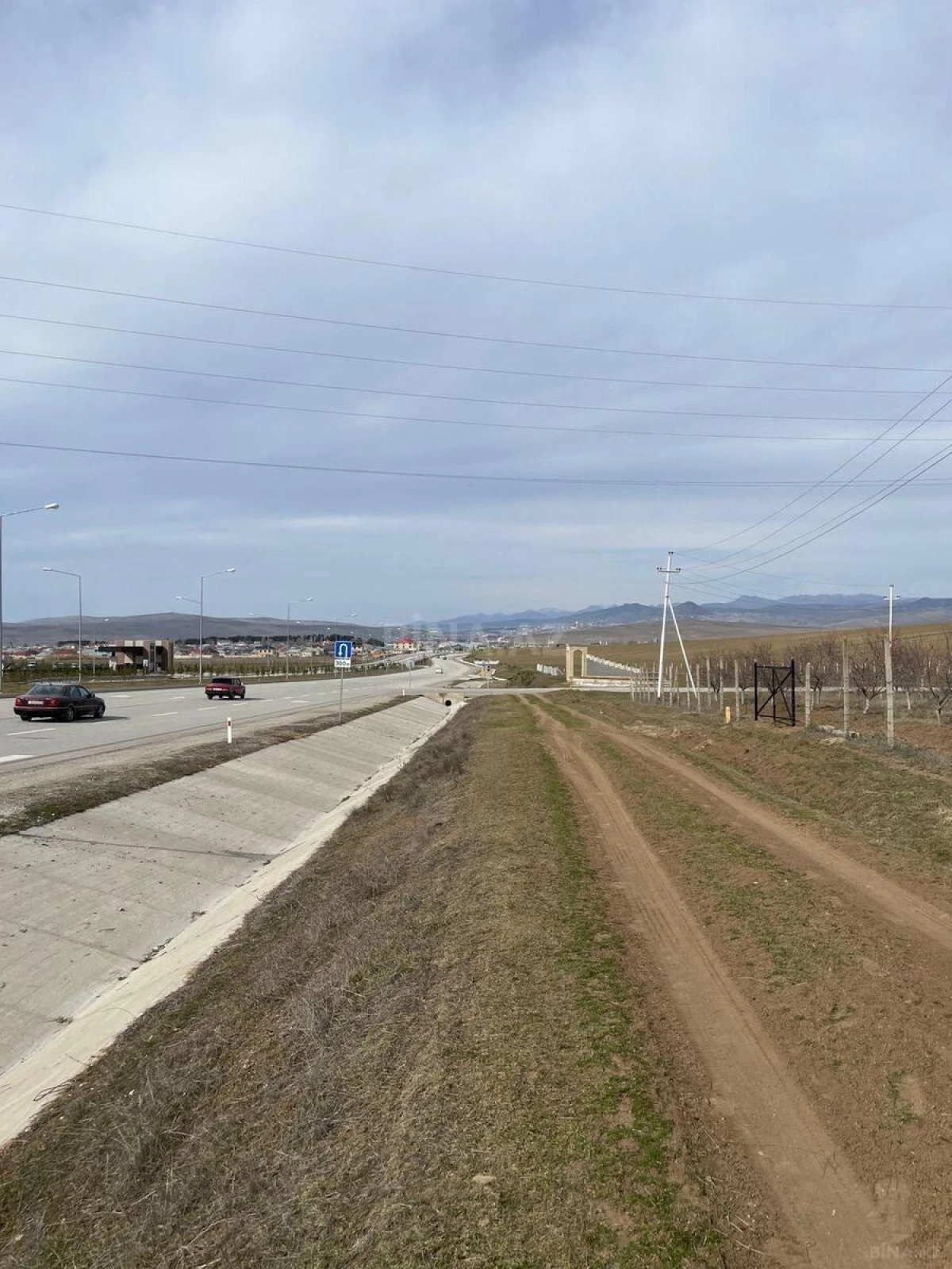 Satılır torpaq sahəsi 600 m²