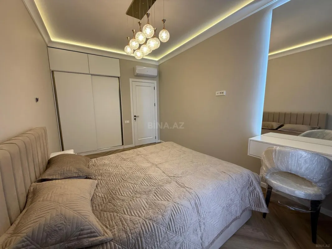 Kirayə verilir 3 otaqlı mənzil 140 m²