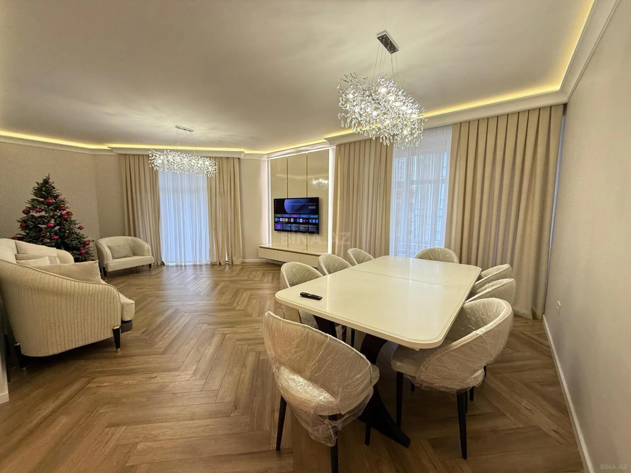 Kirayə verilir 3 otaqlı mənzil 140 m²