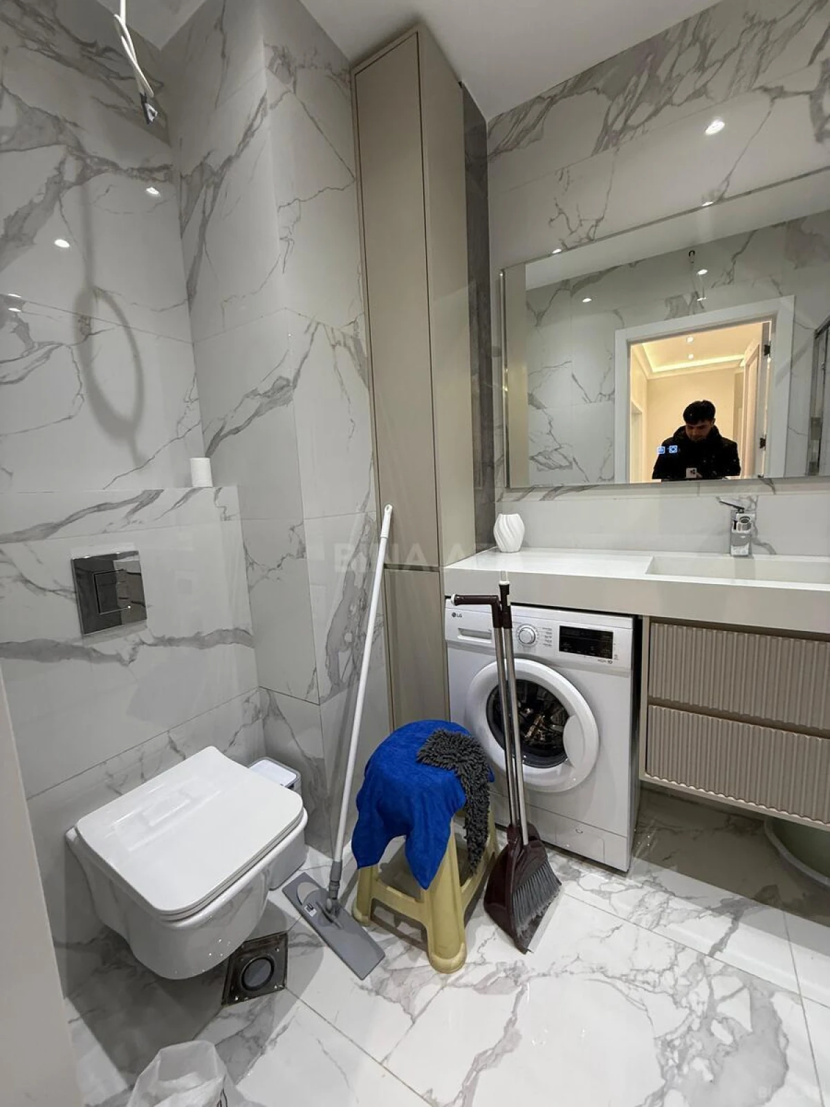 Kirayə verilir 3 otaqlı mənzil 140 m²