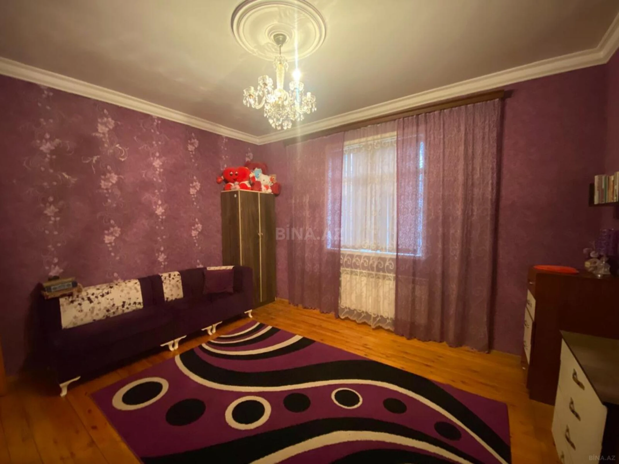 Satılır 7 otaqlı həyət evi 240 m²