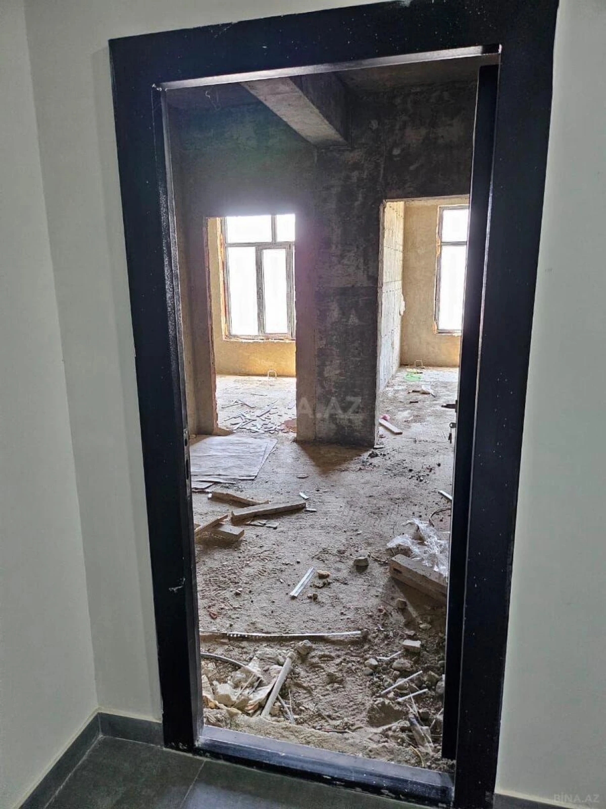 Satılır 2 otaqlı mənzil 68 m²