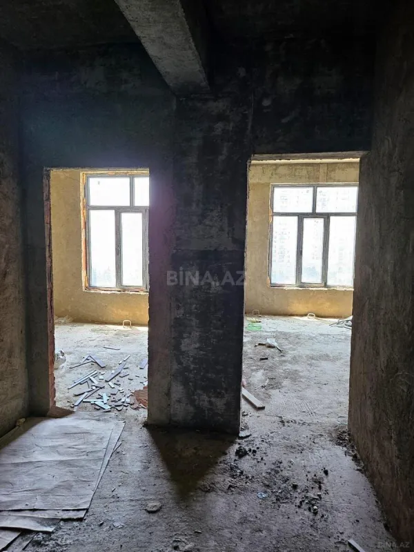 Satılır 2 otaqlı mənzil 68 m²