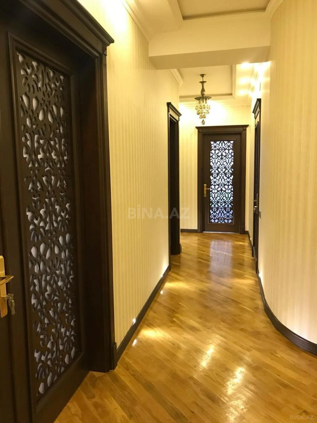 Kirayə verilir 3 otaqlı mənzil 120 m²