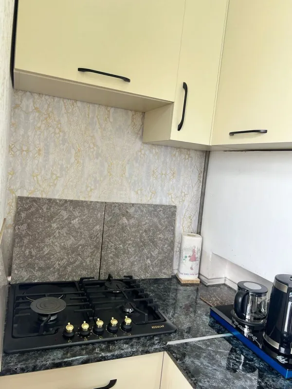 Kirayə verilir 2 otaqlı mənzil 78 m²