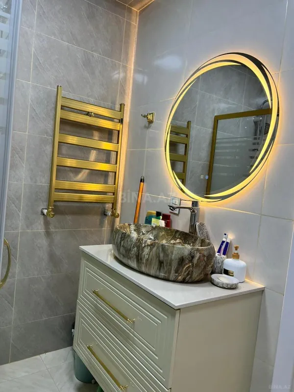 Kirayə verilir 2 otaqlı mənzil 78 m²