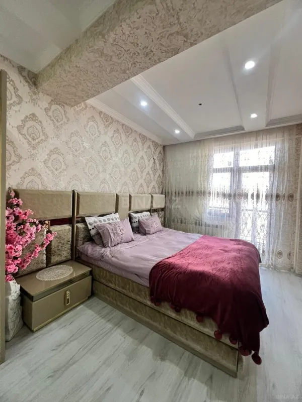 Kirayə verilir 2 otaqlı mənzil 78 m²