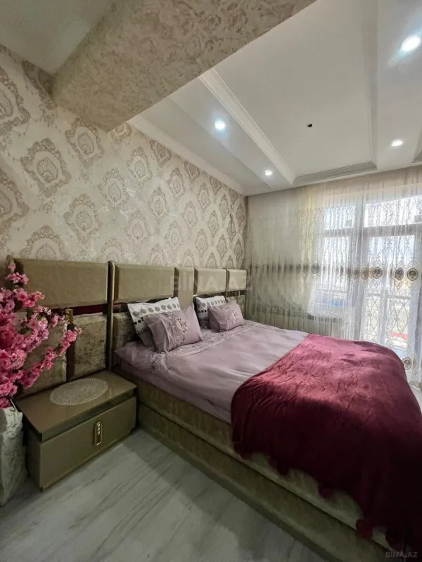 Kirayə verilir 2 otaqlı mənzil 78 m²