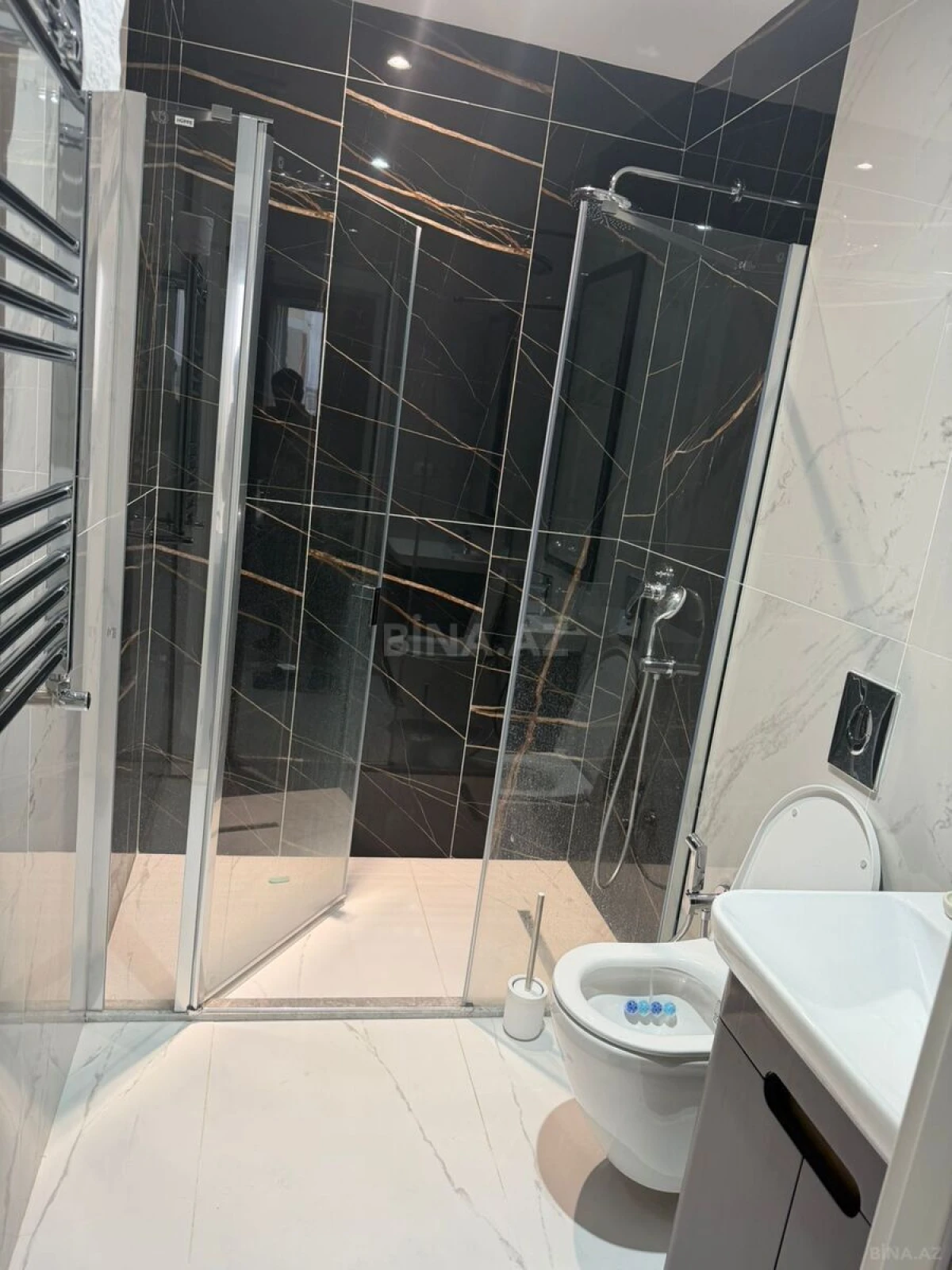 Kirayə verilir 2 otaqlı mənzil 78 m²