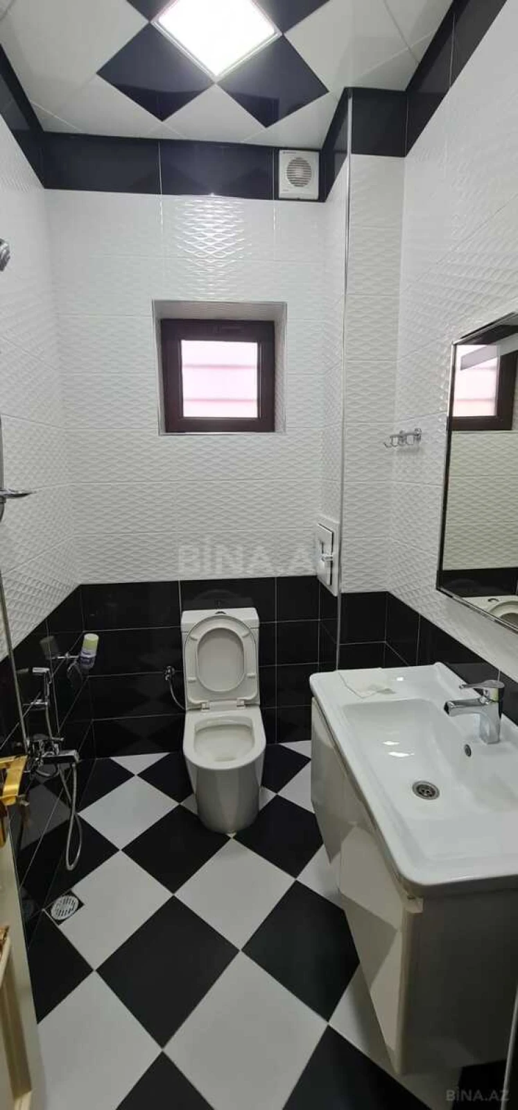 Satılır 6 otaqlı həyət evi 250 m²