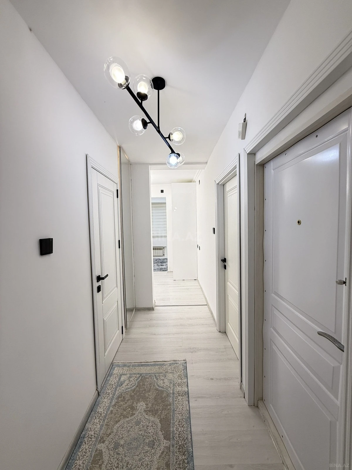 Satılır 2 otaqlı mənzil 55 m²