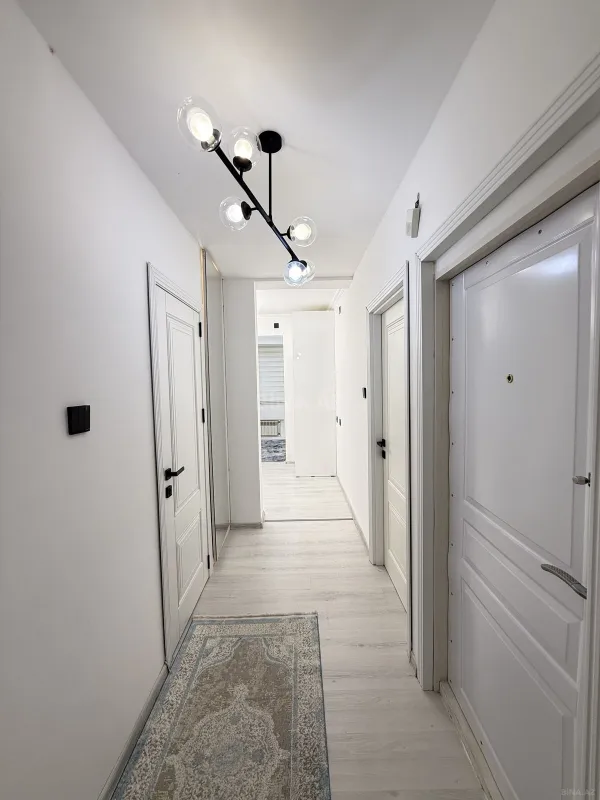 Satılır 2 otaqlı mənzil 55 m²