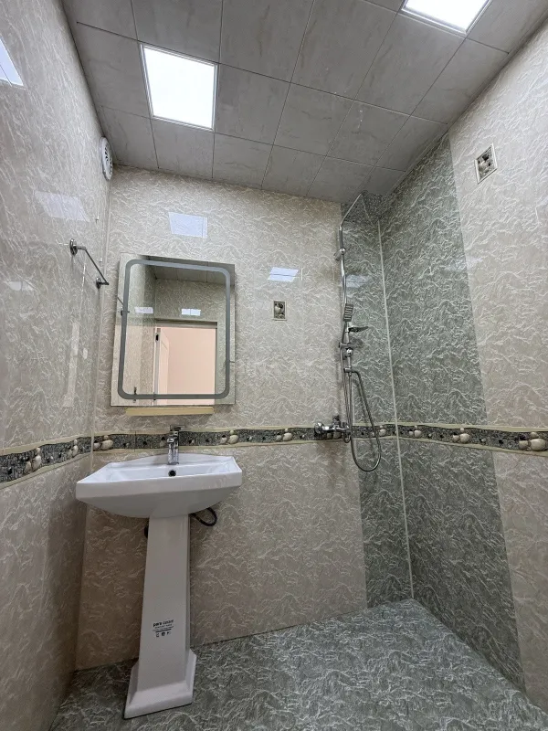 Satılır 2 otaqlı mənzil 55 m²