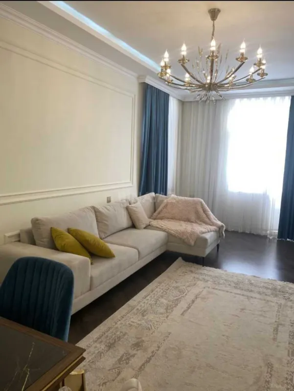 Kirayə verilir 3 otaqlı mənzil 81 m²