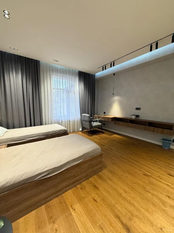 Kirayə verilir 3 otaqlı mənzil 130 m²