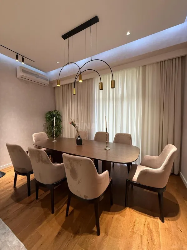 Kirayə verilir 3 otaqlı mənzil 130 m²