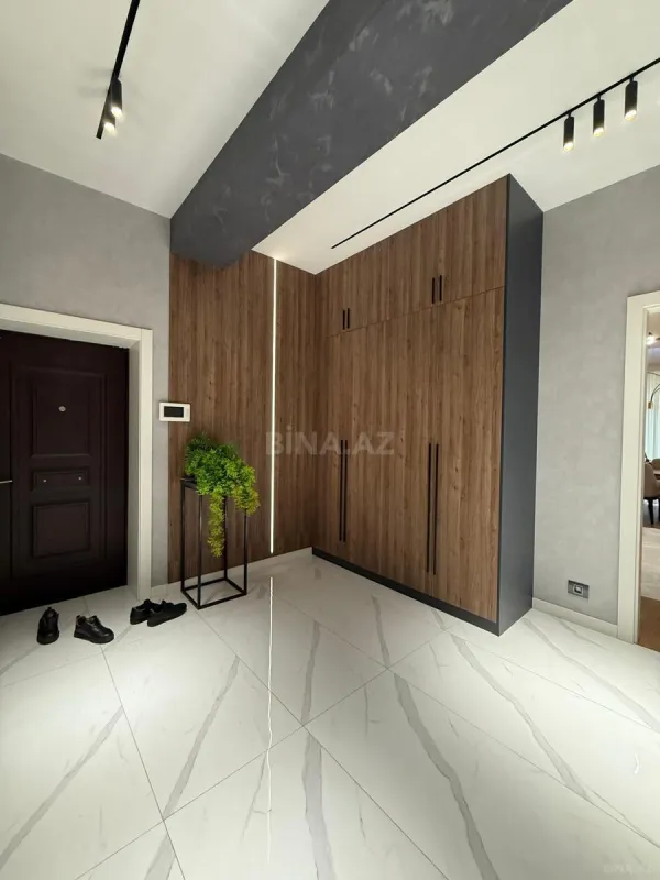 Kirayə verilir 3 otaqlı mənzil 130 m²