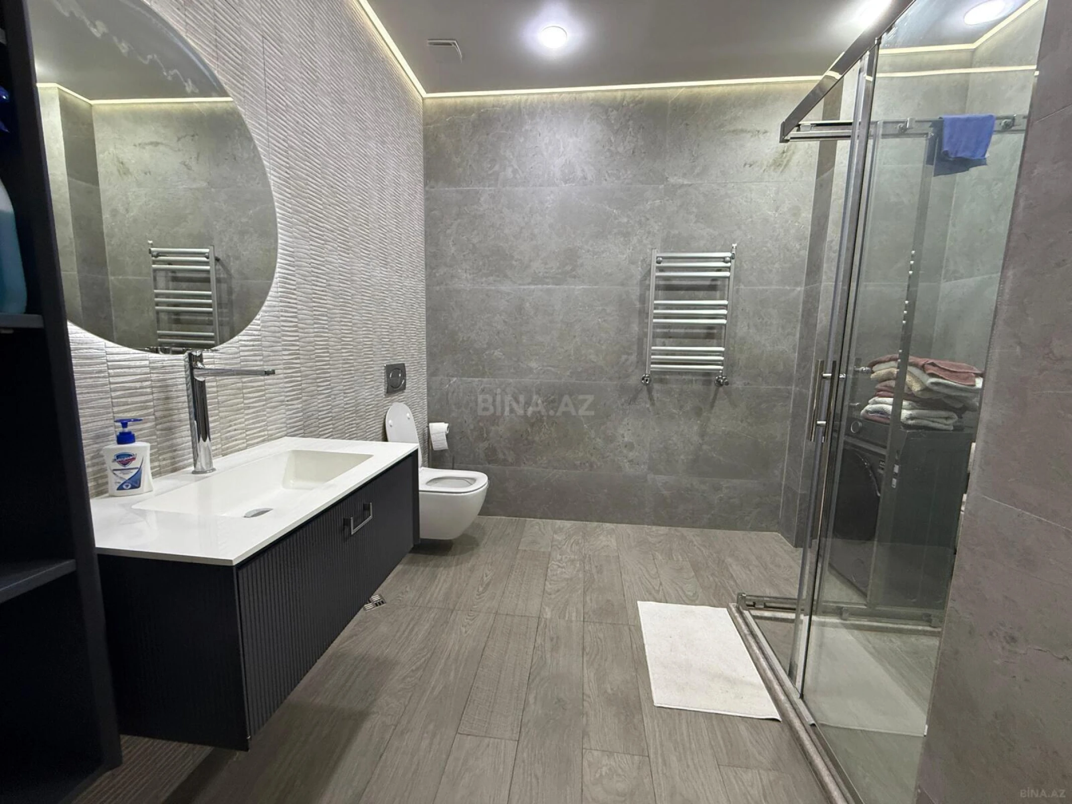 Kirayə verilir 3 otaqlı mənzil 130 m²