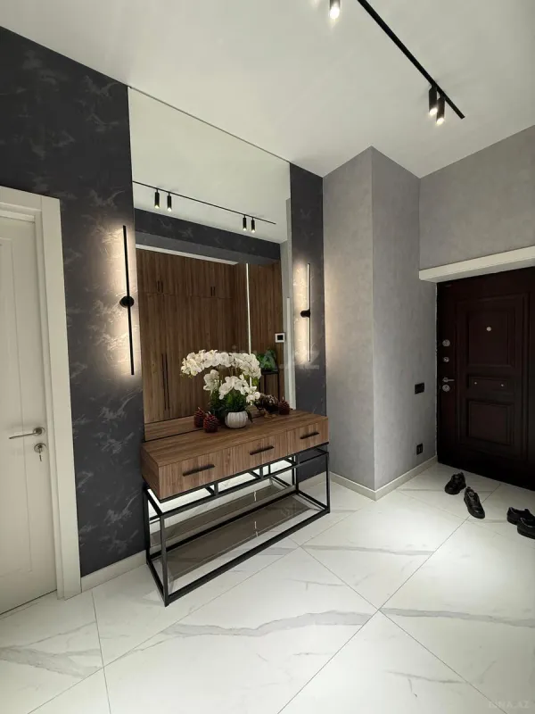 Kirayə verilir 3 otaqlı mənzil 130 m²