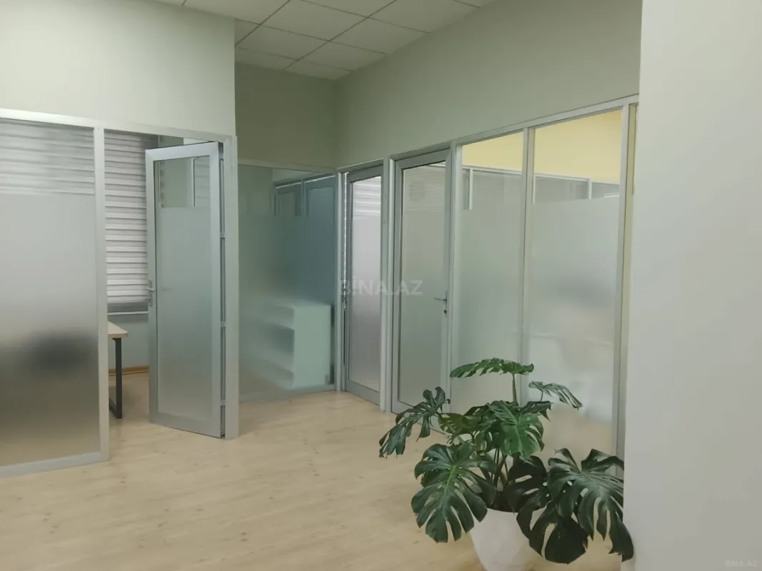 Kirayə verilir 1 otaqlı ofis 20 m²
